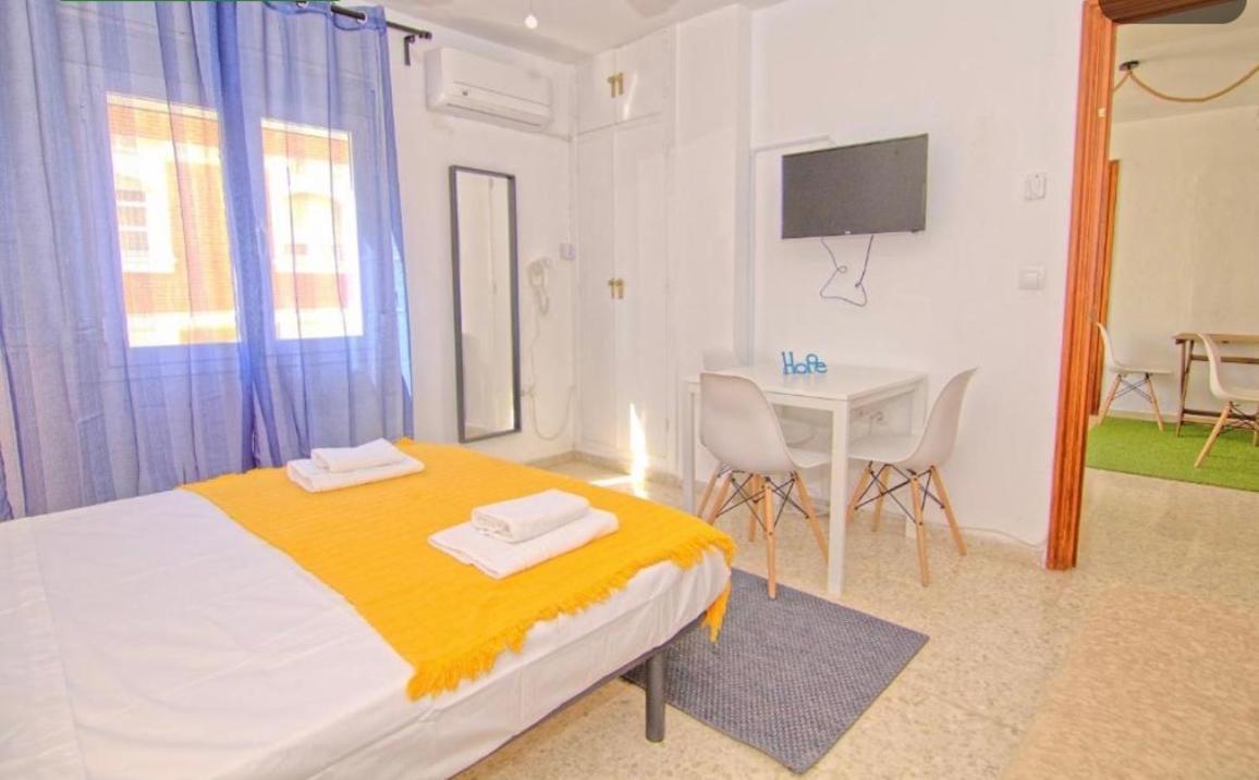 Low Cost Room Málaga Exterior foto
